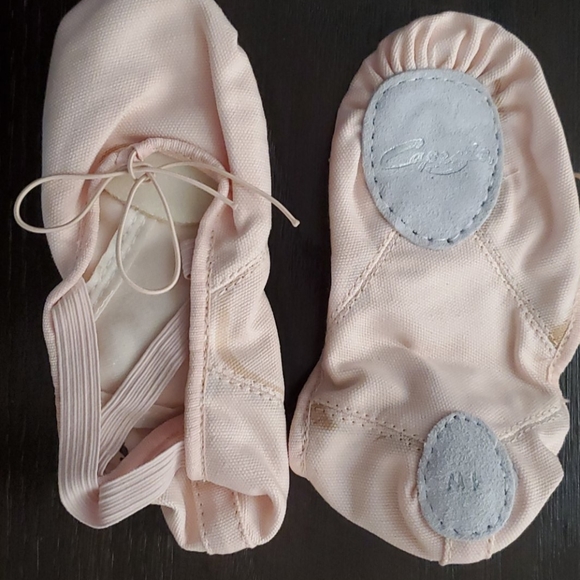 Ballet Shoes - Picture 2 of 4